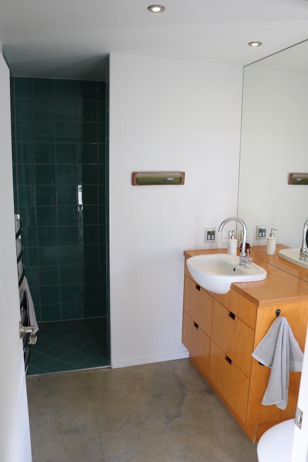 The Black House With Stunning Outdoor Bath レイク・テカポ エクステリア 写真